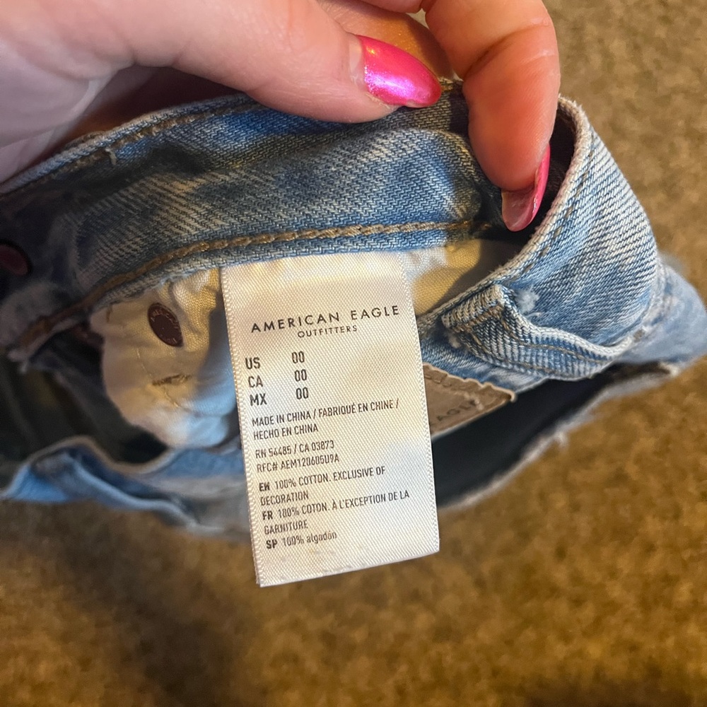AE High Rise Jean Shorts - Picture 2 of 3